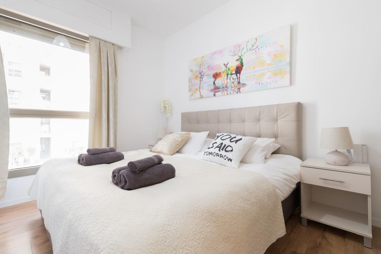 Luxury One-Bedroom Apartment/Parking In City Center Yerusalem Bagian luar foto