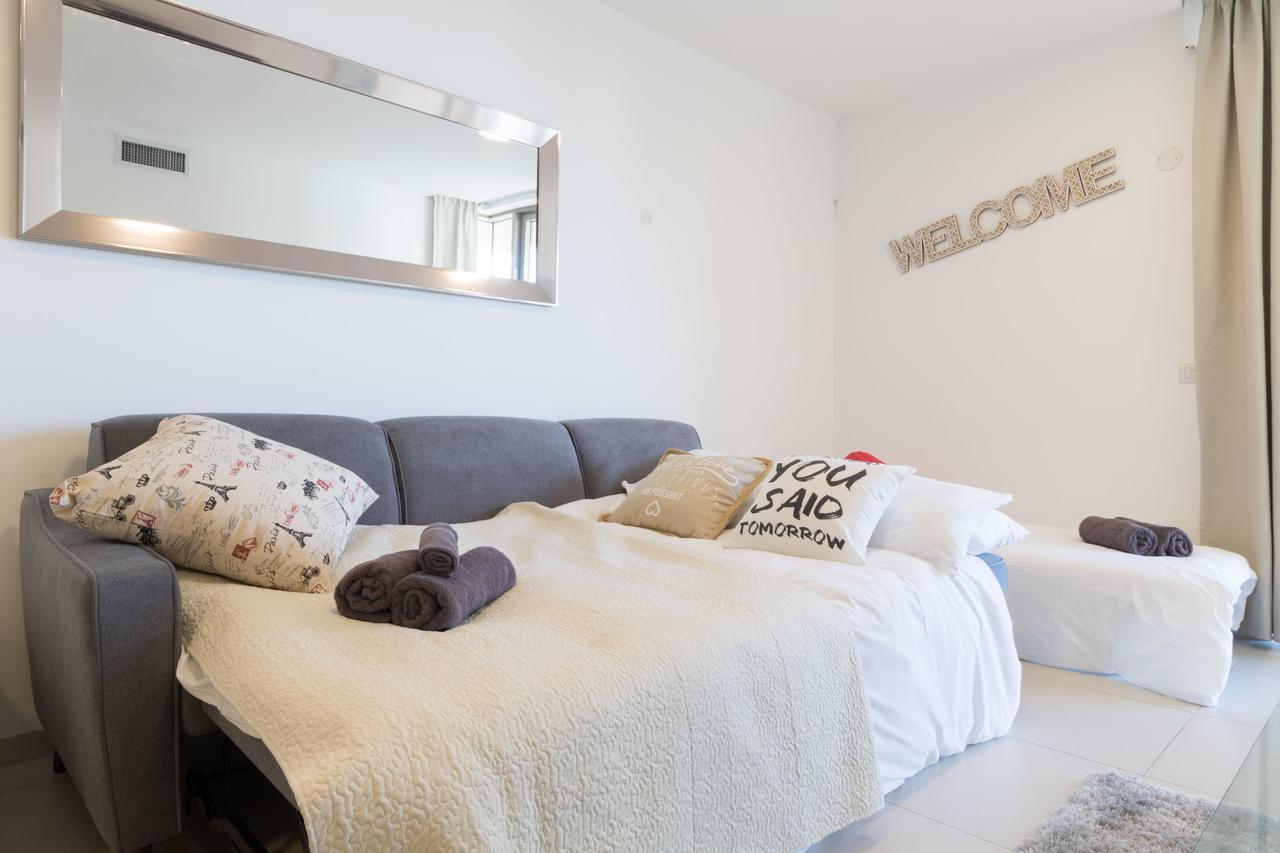 Luxury One-Bedroom Apartment/Parking In City Center Yerusalem Bagian luar foto