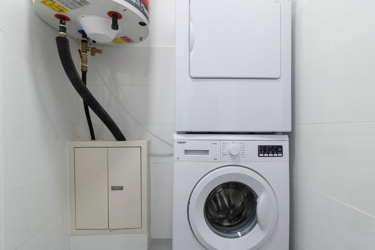 Luxury One-Bedroom Apartment/Parking In City Center Yerusalem Bagian luar foto
