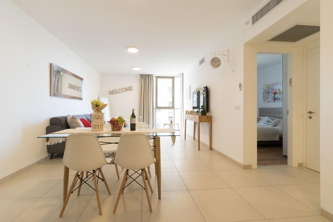 Luxury One-Bedroom Apartment/Parking In City Center Yerusalem Bagian luar foto