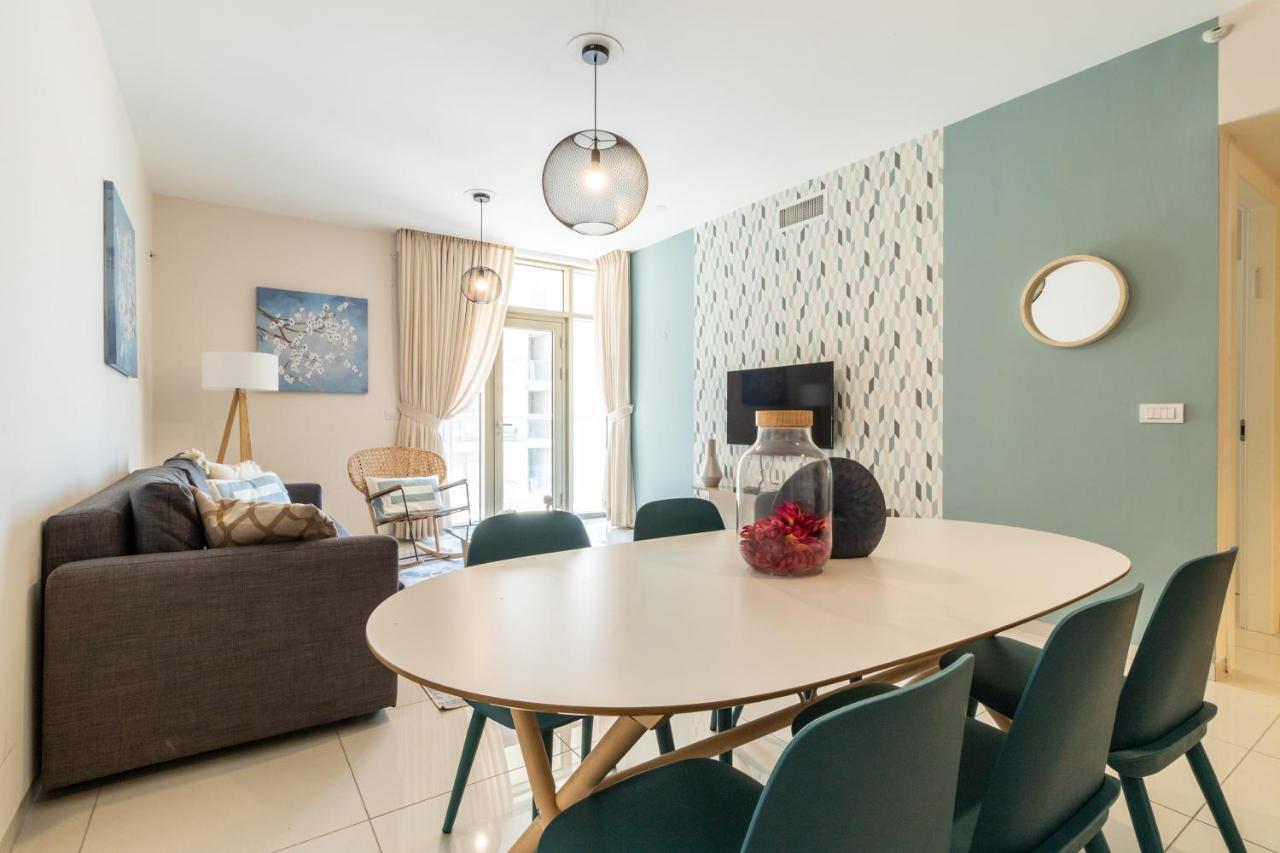 Luxury One-Bedroom Apartment/Parking In City Center Yerusalem Bagian luar foto
